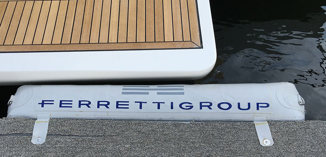 AERÉ Marine – Custom Fender Graphic